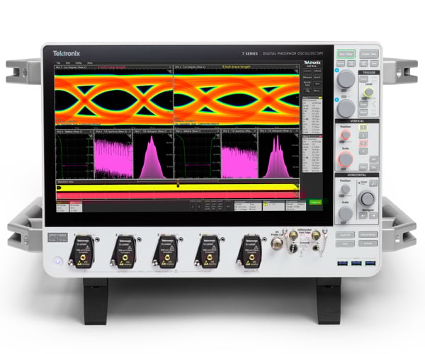 7 Series DPO oscilloscope with two jitter measurements displayed at the same time