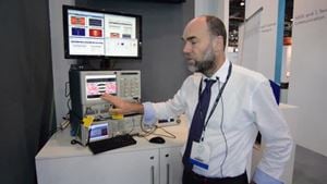 ECOC 2016 New PAM4 Modules for the DSA8300 Digital Sampling Oscilloscope