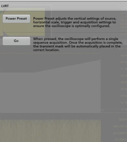Dieser Screenshot von einem modernen Tektronix-Oszilloskop zeigt das Standardpanel für die Ride-Through-Messungen. Leistungs-Preset konfiguriert das Oszilloskop basierend auf den Konfigurationseinstellungen. Die vertikale Skala wird gemäß der gemessenen Spannung (Auto) oder benutzerdefinierten Werten (Benutzerdefiniert) eingestellt. Der ausgewählte Standard bestimmt die Horizontalskala. Basierend auf der Messung (LVRT oder HVRT) wird der Trigger auf Runt oder Flanke mit entsprechenden Pegeln eingestellt. Durch Klicken auf die Schaltfläche „Go“ wird das Oszilloskop für eine Einzelschuss-Erfassung eingestellt, und es wartet auf einen Trigger.