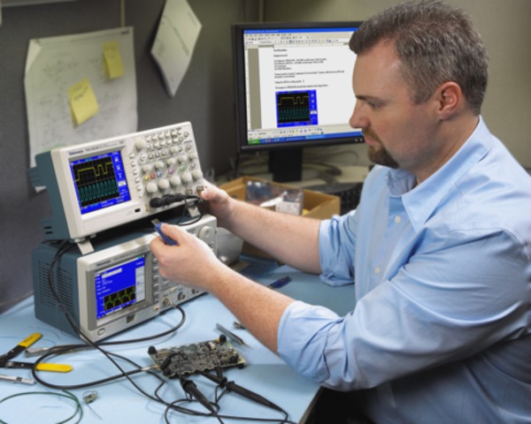 Digital Storage Oscilloscopes | Tektronix